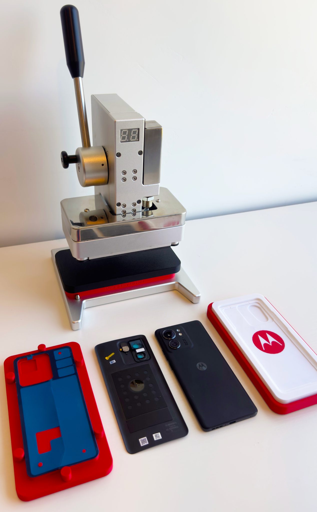 red-wolf-technology-and-motorola-mobility-form-partnership-to-revolutionize-phone-repair-with-3d-printing Red Wolf Technology and Motorola Mobility Form Partnership to Revolutionize Phone Repair with 3D Printing